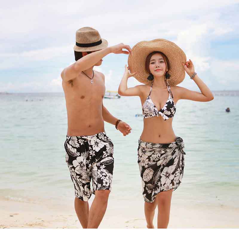 Wholesale explosion, black and white couples, three sets of split bikini wrap, hot springs swimming women's clothing